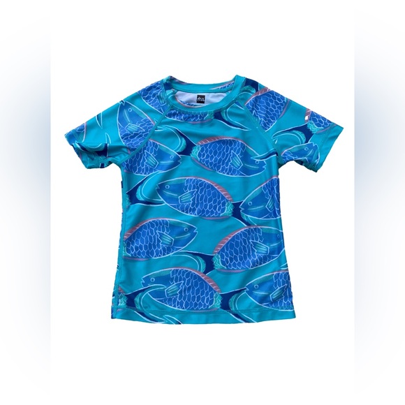 Tea Collection Size 5 Blue Fish Print Short Sleeve Rash Guard Swim Shirt - Picture 1 of 5